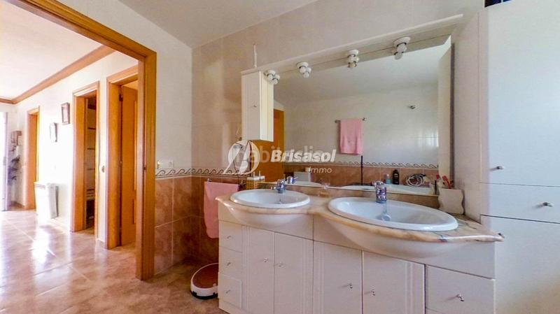 Foto e3653ef2-be65-4a48-88b3-ff452b425ee0. Casa con riscaldamento parcheggio piscina in Sant Salvador Tarragona