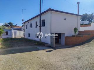 Casa a Catllar (El). El catllar  amplia casa con 3 habitaciones y parking