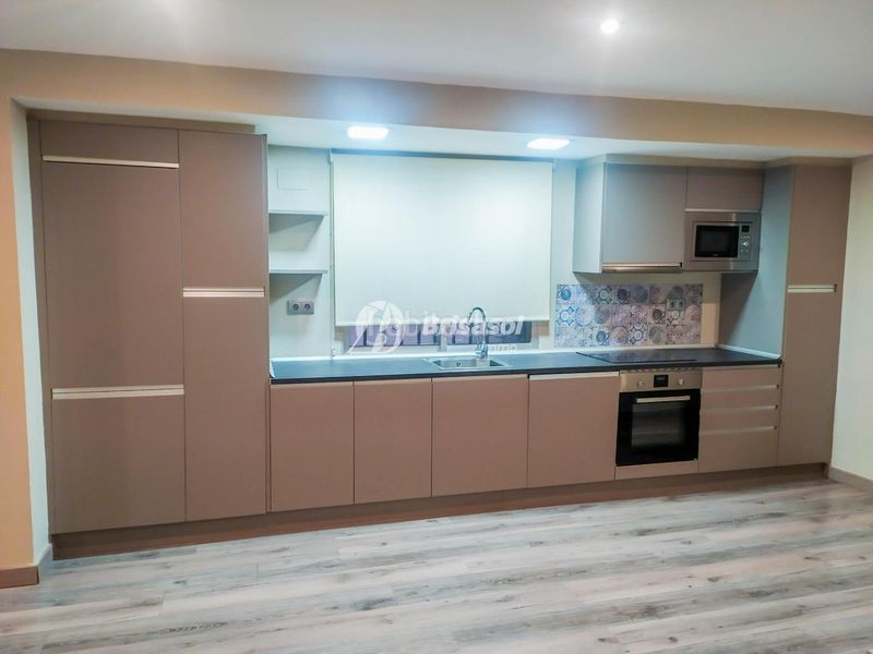Foto 99ffb45d-6c1d-4089-82dd-308fa93691fa. Büro in Eixample Tarragona