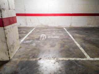 Car parking in Nou Eixample Nord