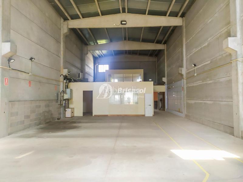 Foto 66c00c0d-c0d2-4e50-8068-a7ff2e48720d. Alquiler nave industrial  en alquiler en el polígono de riu clar. en Tarragona