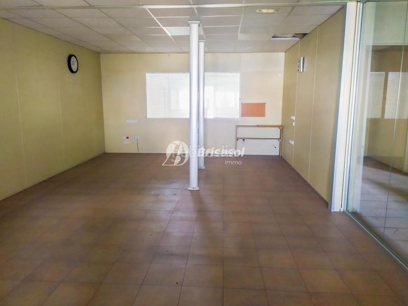 Foto b4a60bfb-df3a-4d16-bad0-c63756975760. Alquiler nave industrial  en alquiler en el polígono de riu clar. en Tarragona