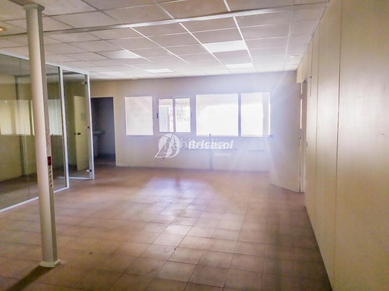 Foto a3abe822-df1d-4a7e-9173-ebc961ee2d50. Location bâtiment à usage industriel dans Torreforta Tarragona