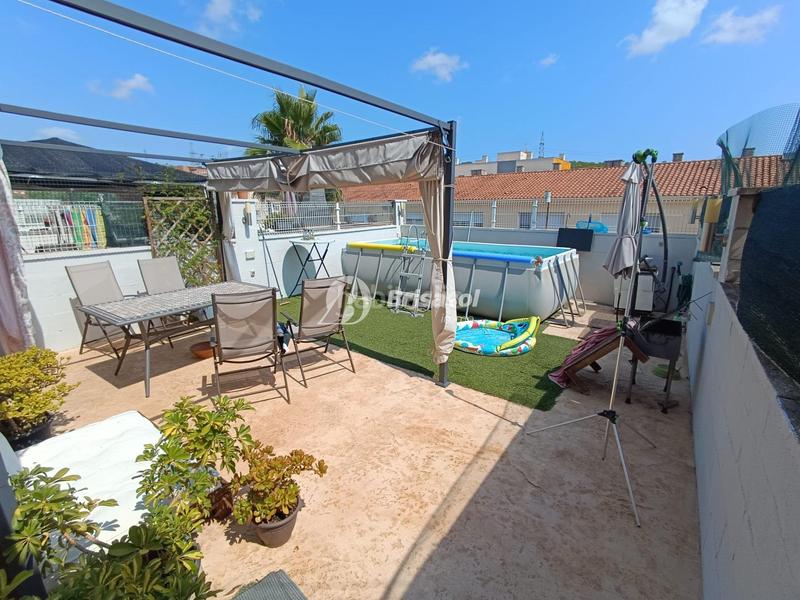 Foto fd76fbdc-8ac7-4f6e-96d7-4f8b5ec0b0cc. Reihenhaus mit heizung parking in Sant Salvador Tarragona