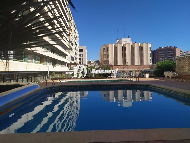 Foto 55117c90-b196-4456-8b13-fda32b92ef9d. Pis amb calefacció aparcament piscina a Nou Eixample Nord Tarragona