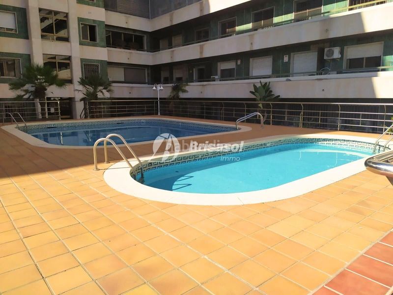 Foto 5c3ae92c-9dcb-49f8-a1bc-8411ad881e8f. Pis amb calefacció aparcament piscina a Nou Eixample Nord Tarragona