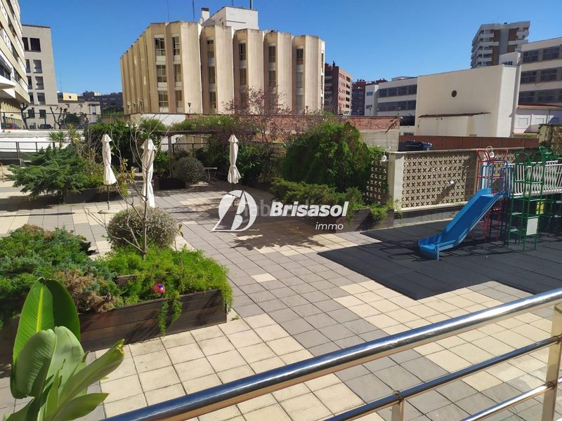 Foto f5385d72-9b43-456d-98c9-749f36e841ab. Pis amb calefacció aparcament piscina a Nou Eixample Nord Tarragona