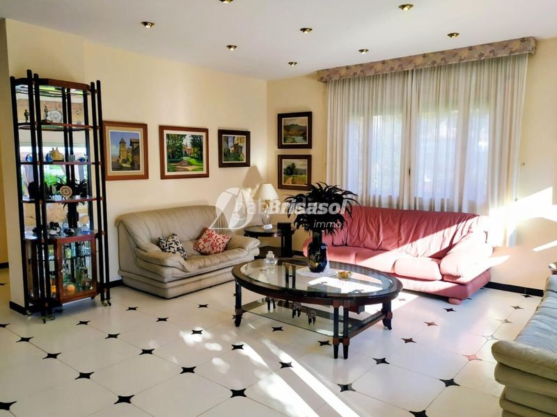 Foto b91adbdd-ed8b-4a46-a6bb-3ddf764d3938. Casa amb aparcament piscina a Urbanitzacions de Llevant Tarragona