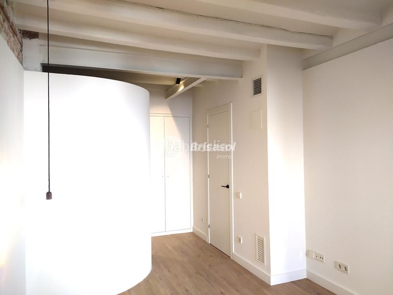 Foto a13761f1-7c85-41ba-99e3-cb7c6c53cdc6. Pis a Eixample Tarragona