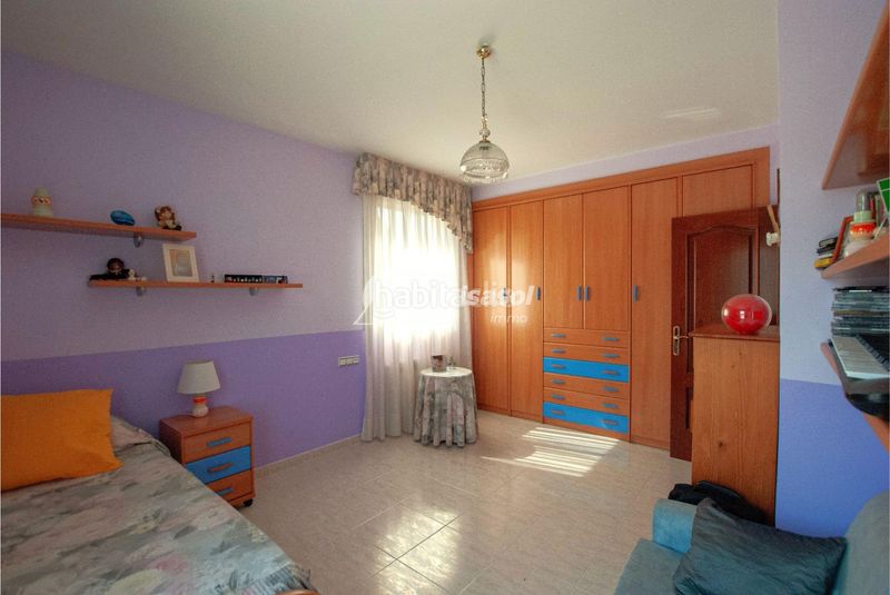 Foto 08700b9d-6bb6-40e8-be9d-d87ee0e8dd8e. Casa amb calefacció aparcament piscina a Valls