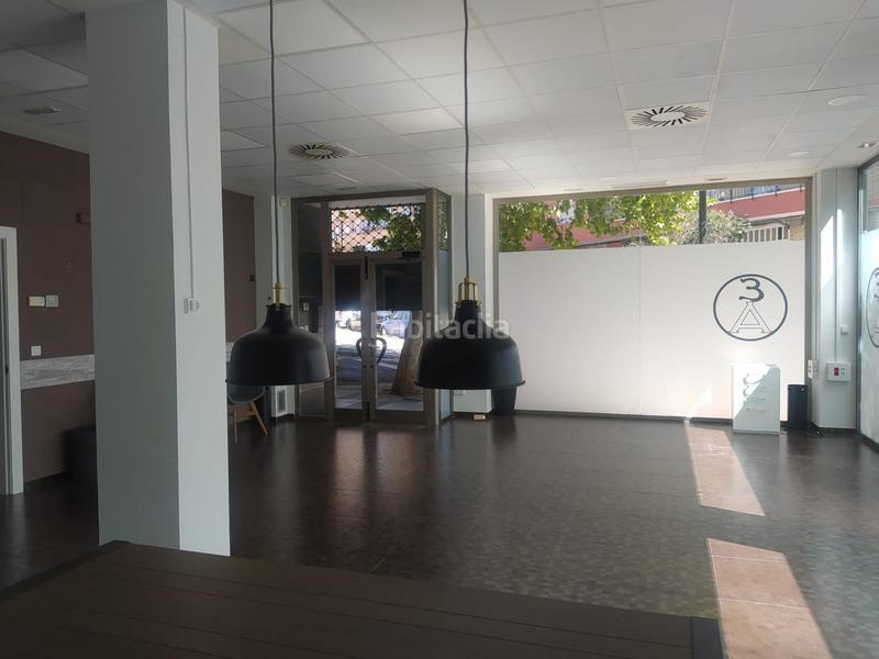 Foto 558e4080-346a-4c97-bfa2-7743469c3c87. Rent business premise in calle sancho arroyo in Las Fuentes Zaragoza