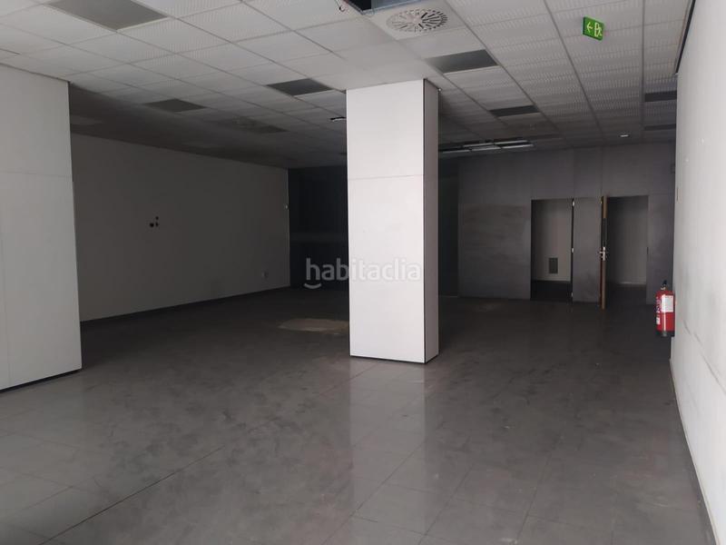 Foto cfd58a8e-3a82-4a78-88e7-5f6780b76dfe. Lloguer local comercial a calle calle del doctor julián sanz ibáñez 53 a Zaragoza