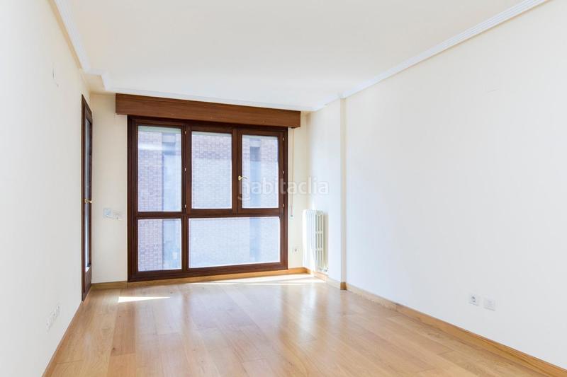 Foto b262c303-2143-446d-9db1-f593c53a6d6f. Appartamento in curie in Plaza de Toros Zaragoza