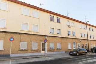 Appartement à Montañana (mnt) 340. Piso en venta en avda. montañana