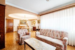 Appartement à Camino torres, de las 29. Gran piso en cno. las torres junto al boston