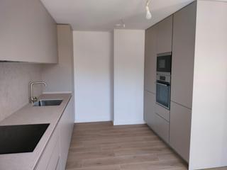 Appartement à Calle calle de josé luis pomarón herranz, 3 3. Vivienda de dos dormitorios y salón cocina en jose luis pomarón.