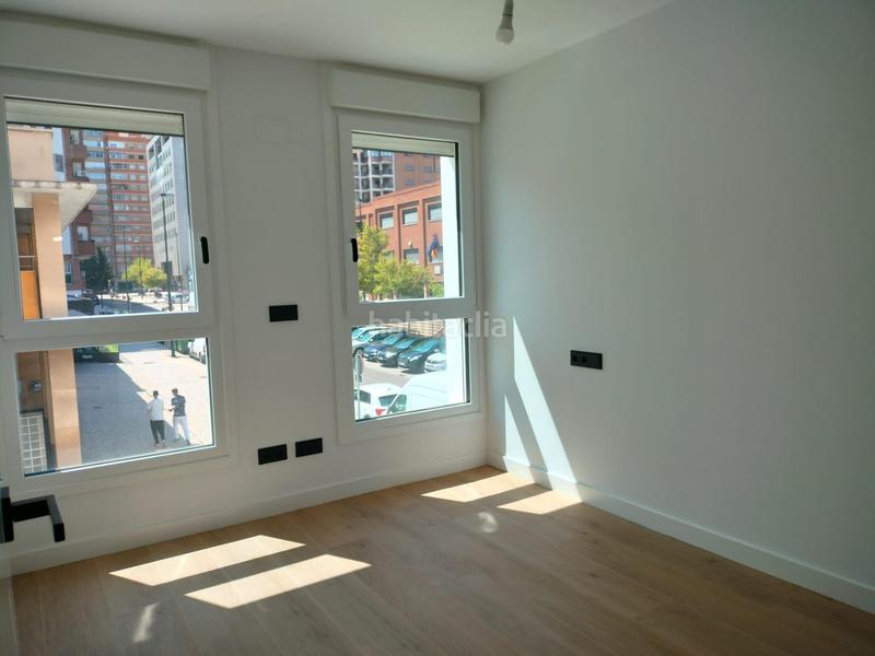 Foto c7147097-d737-4bc7-b385-9af5a12f0a8c. Piso en calle calle de josé luis pomarón herranz vivienda de dos dormitorios y salón cocina en jose luis pomarón. en Zaragoza