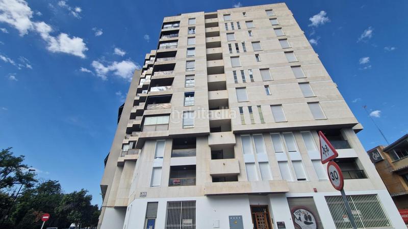 Foto f485d383-d4ef-4419-babf-866992a72e15. Piso en calle calle de josé luis pomarón herranz vivienda de dos dormitorios y salón cocina en jose luis pomarón. en Zaragoza