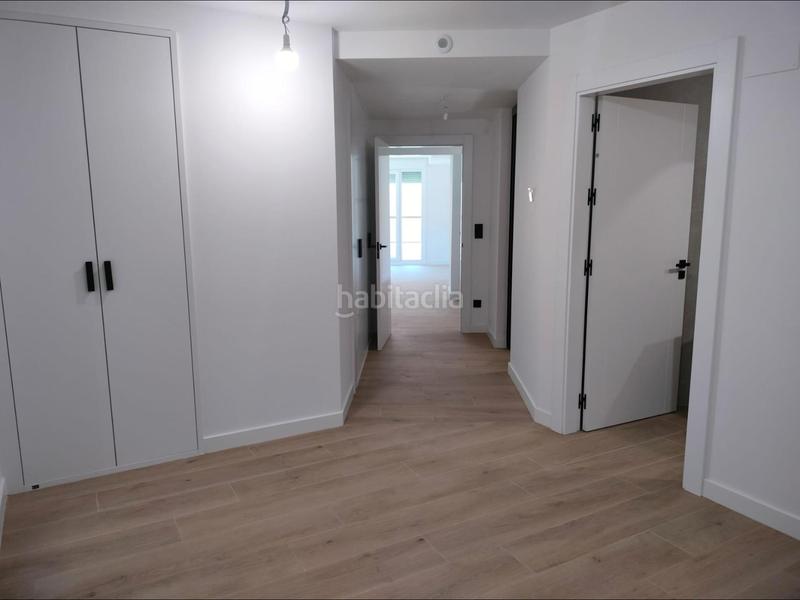 Foto da8ebee5-9561-4122-b957-6228d3d48bd8. Flat in calle calle de josé luis pomarón herranz in Zaragoza