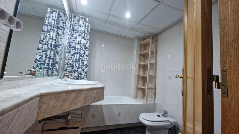 Foto e13a4f0f-d069-44a0-b9af-f2dc36de94c4. Alquiler piso en calle de azoque 64 apartamento en alquiler en c azoque con trastero en Zaragoza