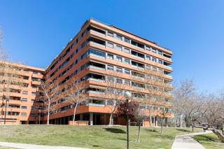 Lloguer Pis  Calle alberto albericio conchan. Piso en alquiler en parque bruil con plaza de garaje y trastero