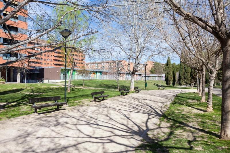 Foto aa756813-c4c5-496e-9c32-2bd6312910b8. Alquiler piso  en alquiler en parque bruil con plaza de garaje y trastero en Zaragoza