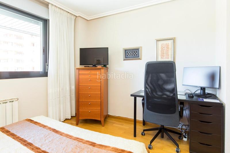Foto d1d127a5-7ee2-482c-bc96-5b4ee2018c8d. Alquiler piso  en alquiler en parque bruil con plaza de garaje y trastero en Zaragoza