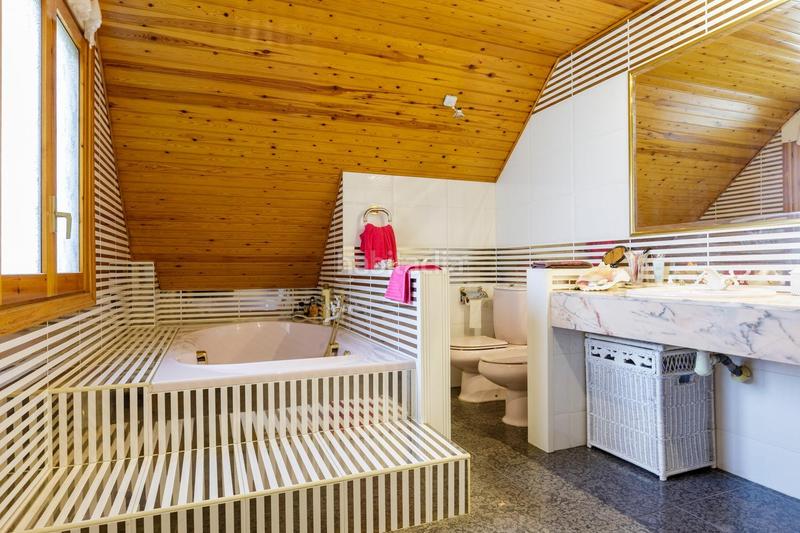 Foto 03ca750c-1ef1-49ea-af8f-084cbef7bc60. Xalet amb calefacció aparcament piscina a Garrapinillos Zaragoza