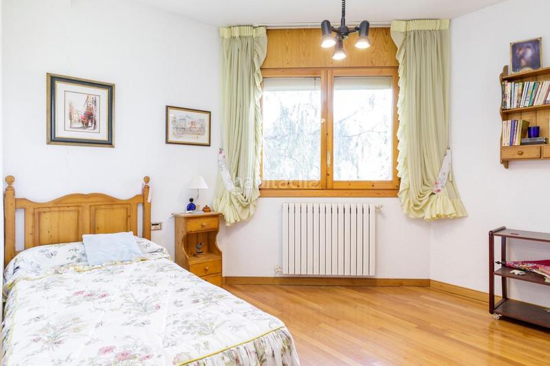 Foto 1f875a10-699d-4d2a-bdcf-1160bf00dc2c. Xalet amb calefacció aparcament piscina a Garrapinillos Zaragoza