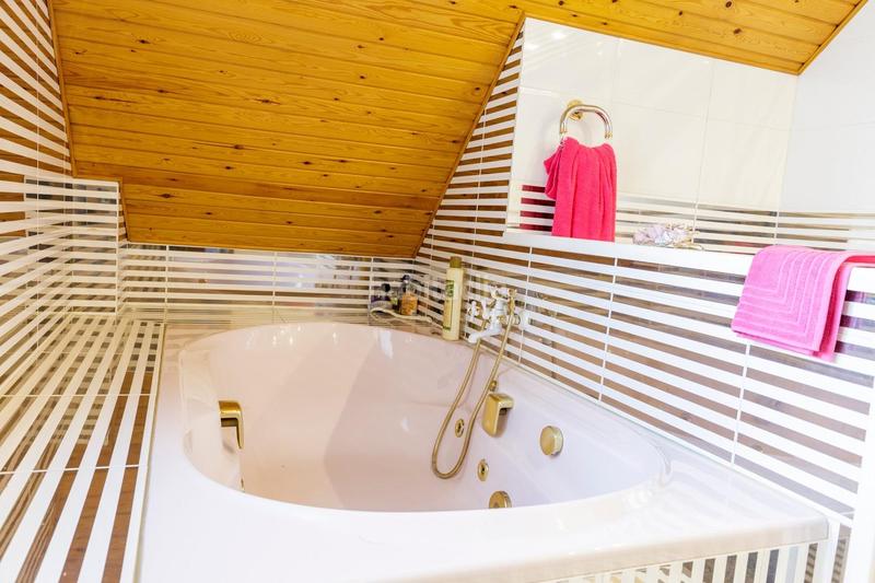 Foto 29a552f1-84d9-4a31-8157-15e42f93fba7. Xalet amb calefacció aparcament piscina a Garrapinillos Zaragoza