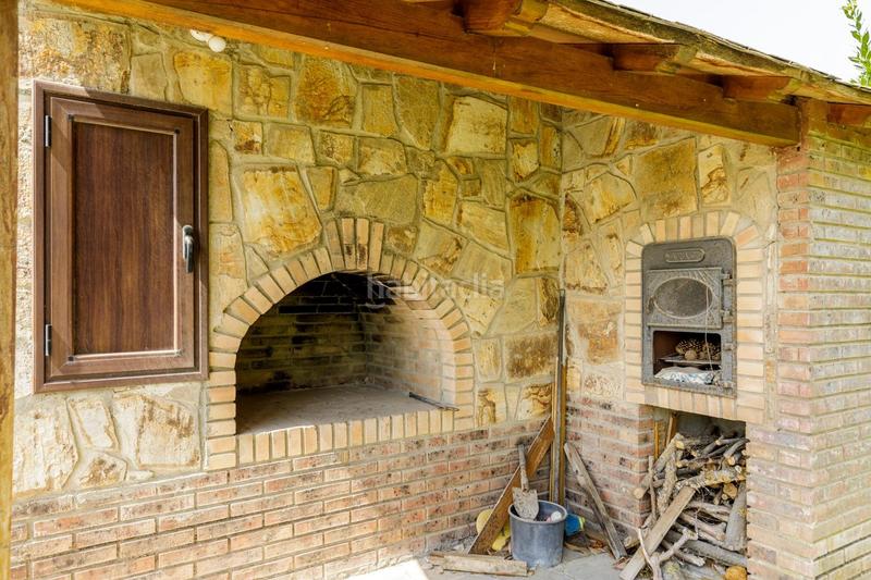 Foto 449ee1fe-9bc5-4bb0-83f5-756b7904313b. Xalet amb calefacció aparcament piscina a Garrapinillos Zaragoza