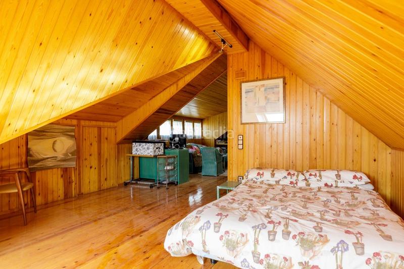 Foto 4b02353d-3583-41c5-9784-673f548b89fc. Xalet amb calefacció aparcament piscina a Garrapinillos Zaragoza