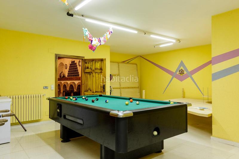 Foto 5c663a03-4d7a-4429-a0a1-e8d62853b6df. Xalet amb calefacció aparcament piscina a Garrapinillos Zaragoza