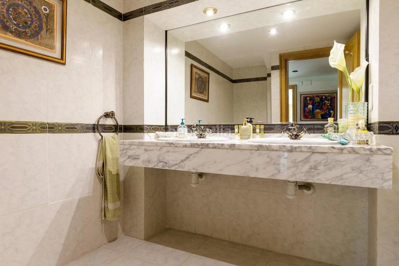 Foto aa3b0646-6b30-4bb0-afdf-5fe8454b17d0. Xalet amb calefacció aparcament piscina a Garrapinillos Zaragoza