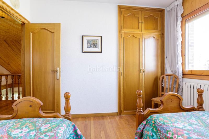 Foto b7f7f655-9c3a-4eb1-b153-262bc19dec54. Xalet amb calefacció aparcament piscina a Garrapinillos Zaragoza