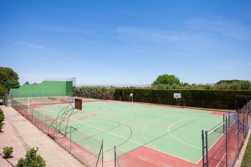 Foto dbc9bdd8-4b7c-412e-b975-22381ec8a3c9. Xalet amb calefacció aparcament piscina a Garrapinillos Zaragoza