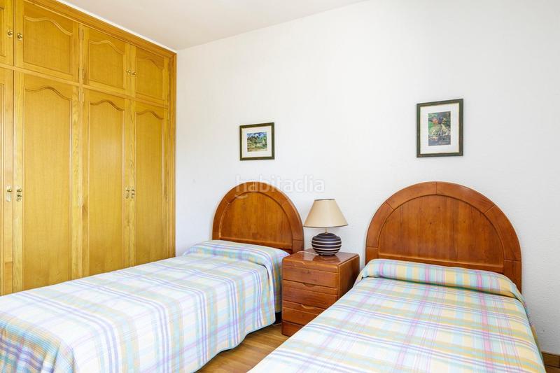 Foto ee65a991-48cb-4bd0-b83a-04b230700f2e. Xalet amb calefacció aparcament piscina a Garrapinillos Zaragoza