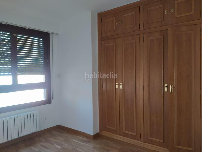 Foto 908a3e19-72f5-478f-8676-c2a9c1587d1b. Location appartement dans avenida camino de las torres 3 dans Zaragoza