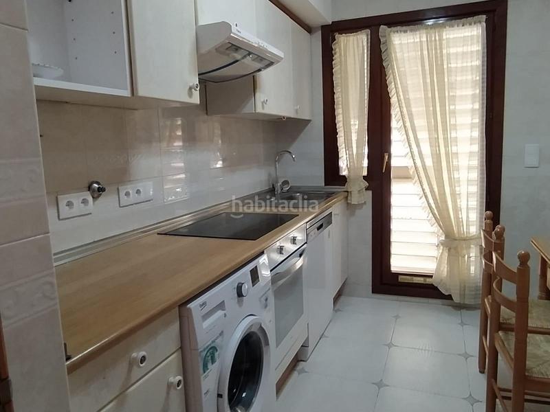 Foto 62117eff-6101-4c93-93d0-14db7f04613c. Rent flat in avenida camino de las torres 3 in La Granja Zaragoza