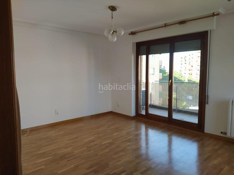Foto df7899da-e1ef-46e5-85ed-65e1da3c4c02. Rent flat in avenida camino de las torres 3 in La Granja Zaragoza