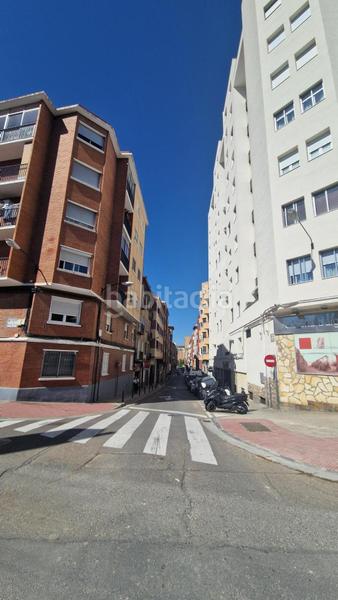 Foto 86f79900-8a2b-43dc-a6d5-bbf54aa27cb9. Miete etagenwohnung in calle de sevilla 9 in Ruiseñores Zaragoza