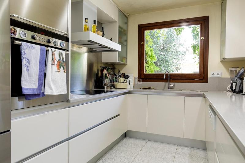 Foto 01f82c45-57cf-4e09-b184-a691ebfaf00f. Chalet with heating parking in Miralbueno Zaragoza