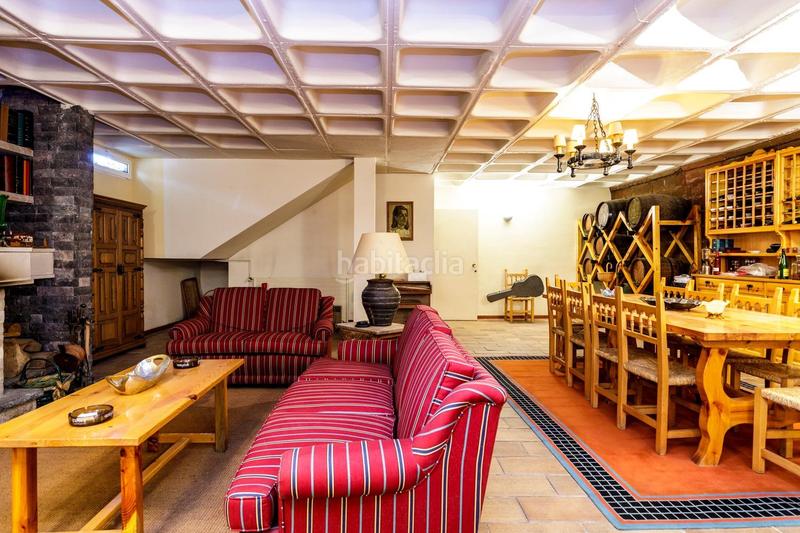 Foto 1ce9a9d8-8215-4bec-a0c0-f7dada2fc9de. Chalet with heating parking in Miralbueno Zaragoza