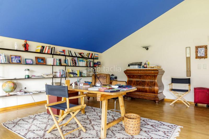 Foto 202918e7-00a3-49cd-aea9-6d6f576b1325. Chalet with heating parking in Miralbueno Zaragoza