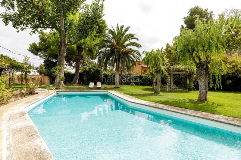 Foto 21d6c058-2b40-4630-ba7e-f1215f7f86ba. Chalet with heating parking in Miralbueno Zaragoza