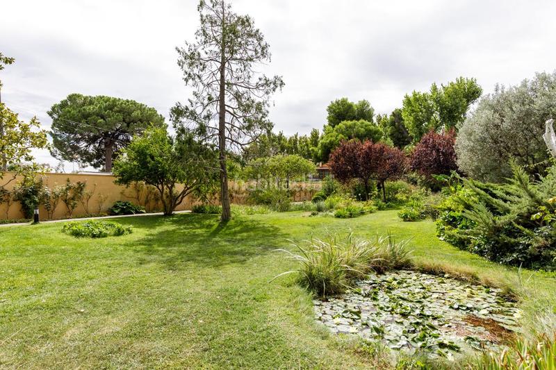 Foto 4220e0f0-993f-4813-b1d3-d4e1db5c1c4e. Chalet with heating parking in Miralbueno Zaragoza