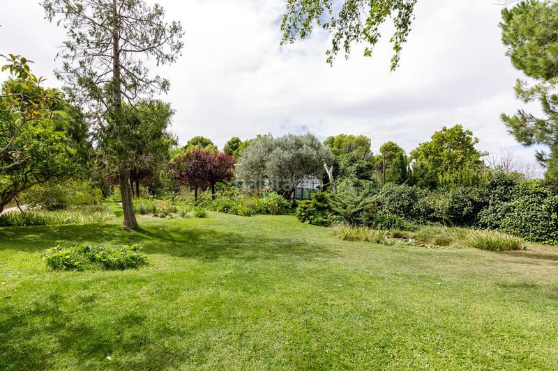 Foto 98c10dc2-9265-4745-824b-8924c696b732. Chalet with heating parking in Miralbueno Zaragoza