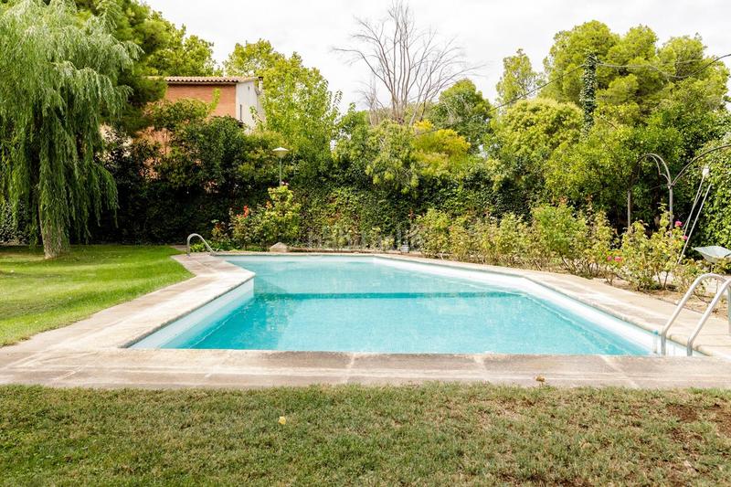 Foto cbded540-313c-42d3-b127-1c095d1b27e1. Chalet with heating parking in Miralbueno Zaragoza