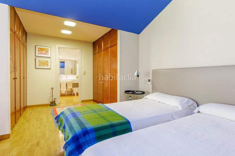 Foto cf2a362c-1695-43e3-bb8e-2f41c0d42cf6. Chalet with heating parking in Miralbueno Zaragoza