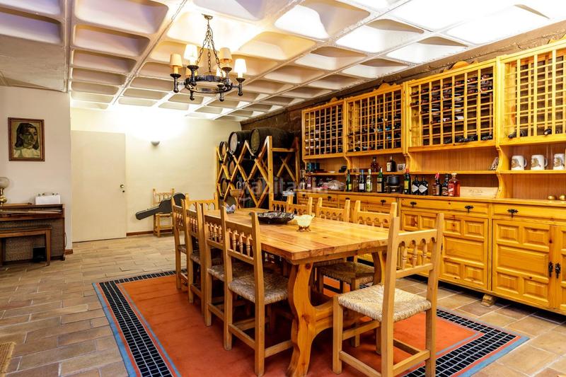 Foto d4668bea-6730-473b-aa88-e72342d3c0ea. Chalet with heating parking in Miralbueno Zaragoza